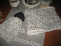 NOVO - KOMPLET ŠAL + KAPA VEL. UNI