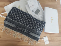 Ženski, muški šal Christian Dior