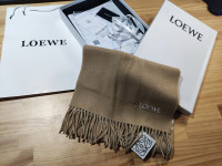 Ženski, muški šal Loewe