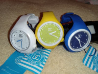 Satovi DC tri komada