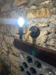 Dekorativna zidna lampa