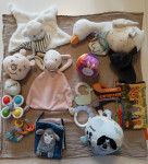 Razne igračke za bebe- zvečke, grizala, tješilice