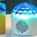 Bluetooth zvučnik i projektor – disco light