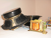 GRUNDIG 8 INCNI SUBOVI