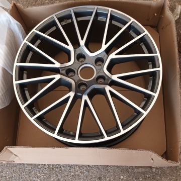 PORSCHE ORIGINAL NOVA  ALU FELGA 21" 9Y0601025BFOC6 9Y0601025KOC6