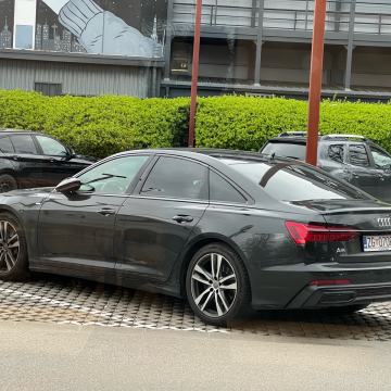 Audi A6 45 TDI, 3xS line, V6/quattro/matrix/black optic/kam 360/alu 19