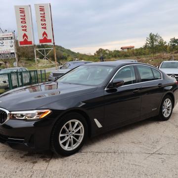 BMW 520d G30 Tiptronic 190 KS FULL-LED VIRTUAL COCKPIT Navi FACELIFT