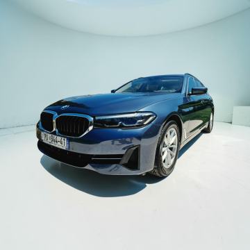 BMW 520d Touring 2024.god./Aut./AKCIJA!/LOUNGE/Nappa/PDV/Jamstvo
