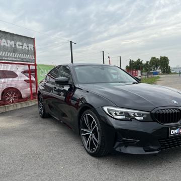 BMW serija 3 320i - LED, NAVI - REG 08/26
