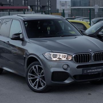 BMW X5 3.0d xDrive•M-paket•panorama•head-up•kamera•ambi light•