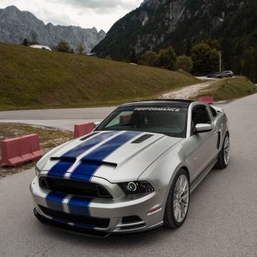 FORD MUSTANG GT 5.0