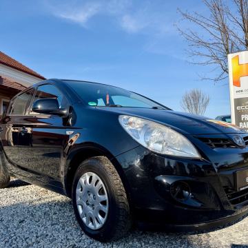 Hyundai i20 1,2 benzin  2012 #komplet servisna ovlašteni servis#