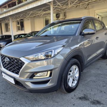 HYUNDAI TUCSON 1.6 CRDI KAMERA EUROKUKA 1. VLASNIK SERVISNA REG 04/27