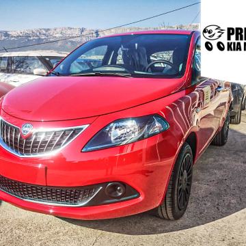 AKCIJA: Lancia Ypsilon 1.0 EcoChic Hybrid