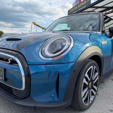 Max ! MINI Cooper SE ELECTRIC 184 ks BLUE Racing CHILI-IMA SVE !!