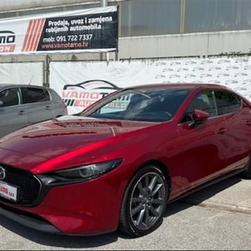 Mazda 3, 1.8 D ," Revolution Top " Bose, Head Up, Navi, 360*kamera,