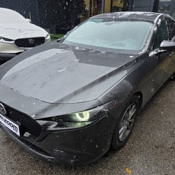 Mazda 3 G122,NAVIGACIJA,KAMERA,LED,HUD,68000 KM,REG. DO 11.2026