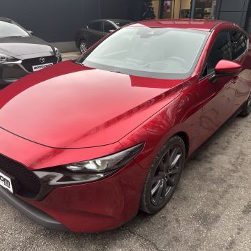 Mazda 3 G122 LUXURY, KOŽA,HUD,BOSE,KAMERA 360,LED....