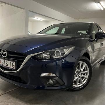 Mazda 3,BENZIN,HR AUTO,2.VLASNIK,SERVISNA,REGAN