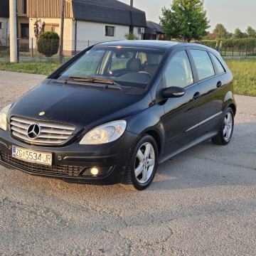 Mercedes-Benz B-klasa 200 CDI**Kred.kartice do 36 rata**Reg.god.dana *