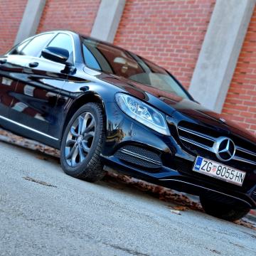 Mercedes-Benz C220D / TOP Stanje/ Svi servisi OVLAŠTENI/185.000KM ORG.