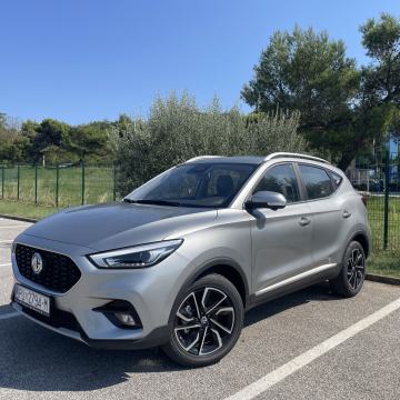 MG ZS 1,5 COMFORT, AKCIJSKA CIJENA, REG. 7/2026 + SERVISNA KNJIŽICA