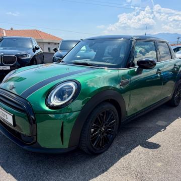 MINI Cooper 1.5 Classic Trim 7G/LED/NAVI/AMBIENT/ALU 17/KOŽA/KAMERA