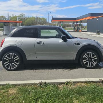 MINI Cooper SE automatik 23500eu 1. Vlasnica