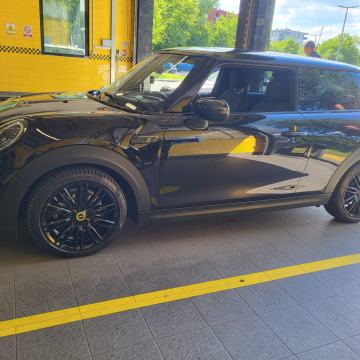 MINI Cooper SE Electric