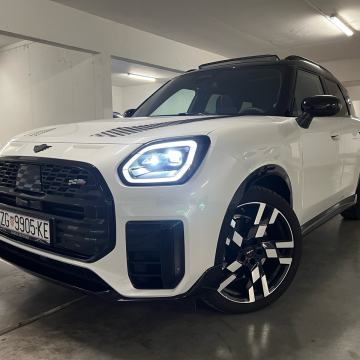 MINI COUNTRYMAN JCW ALL 4X4,HR auto,NOV,Registriran,2 seta guma
