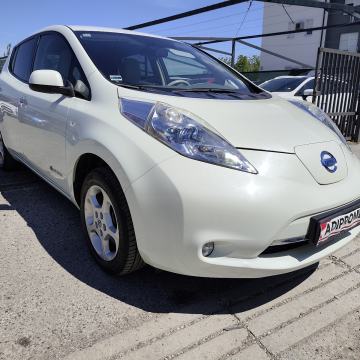 Nissan Leaf  ZERO Emission / SAMO 62 TKM / SERVISNA/ ALU/ 2 SETA KOTČA
