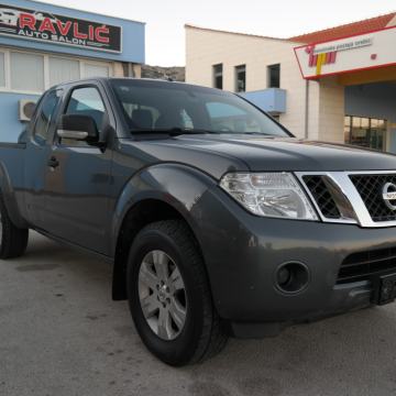 Nissan Navara 2,5 dci grijana sjedala, registriran do 07/2027 odličan