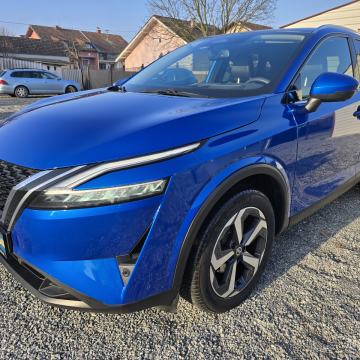 Nissan Qashqai 1.3 MHEV 46TKM,SERV,NAVI,LED,ALU,KAM.360,PANO,PREMIERE