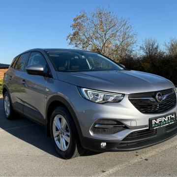 Opel Grandland 1,5CDTI LEASING RATA 241€,PANO, MULTIMED, VELIKI SERVIS