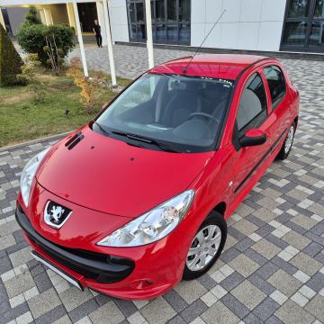 Peugeot 206 + 1,1 **TRENDY**KLIMA**5 VRATA**SERVISNA**REG 1 GOD**