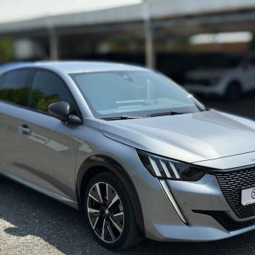 Peugeot 208 1.2PureTech | GT-LINE | Jamstvo 12mj.