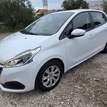 Peugeot 208 1,6 e-HDi 73 KW 2015.g.