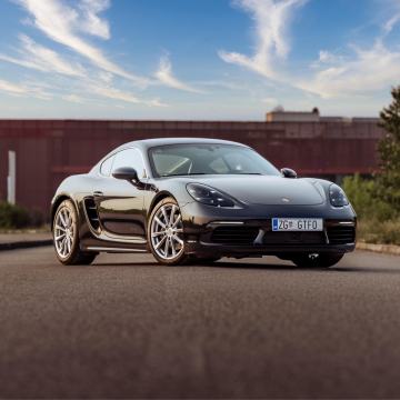 Porsche Cayman 718