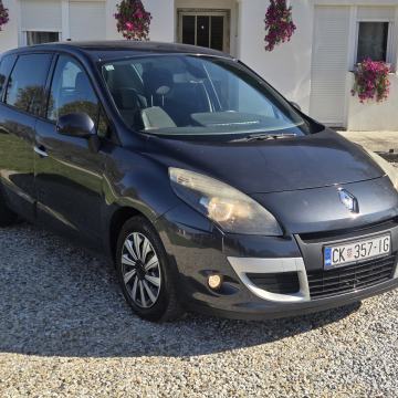Renault Scenic 1.6dci
**Kred.kartice do 36 rata**