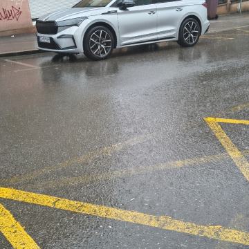 Škoda Enyaq 60..tvornicko jamstvo do 2031g..nema prijenosa..