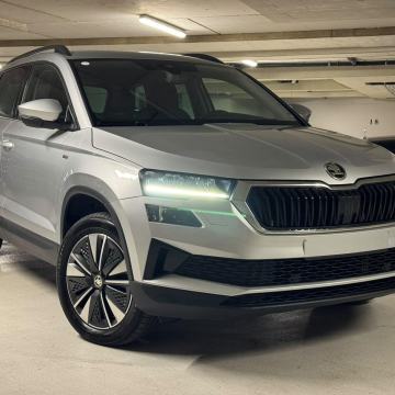 ŠKODA KAROQ 2.0 TDI REDIZAJN NAVI VIRTUAL AMBI LIGHT KAMERA ALU