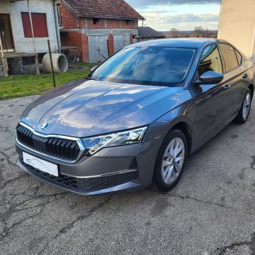ŠKODA OCTAVIA 2.0 TDI DSG PDV JAMSTVO KERAMIKA FULL KASKO REG 07/27