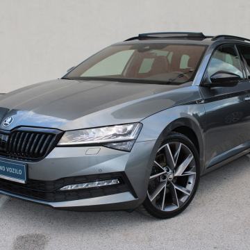 Škoda Superb 1.5TSI SPORTLINE ACC VIRTUAL MATRIX PANO VL.KLJU