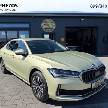 Škoda Superb 2.0 TDI DSG Selection • 23k km • 13" navi • masaža • ACC