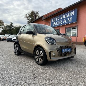 Smart fortwo coupe Smart EQ*NAVI*PANORAMA*R.KAMERA*PDC*LED* ALU*SERVIS