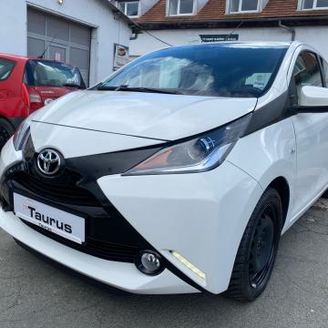 Toyota Aygo 1,0 VVT-i, registracija uključena u cijenu (93.000 km)
