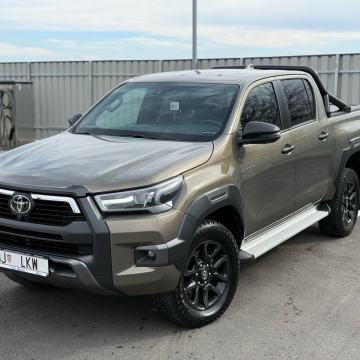 Toyota Hilux Invincible 2.8 Full