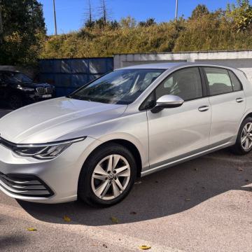 Volkswagen Golf 2,0 TDI Life | VW JAMSTVO do 6 god. ili 150000 km |