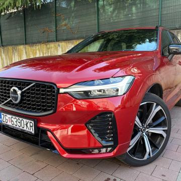 Volvo XC60,ULTIMATE DARK,PANO, H&K,360",ACC,21"FELGE, REGISTRIRAN