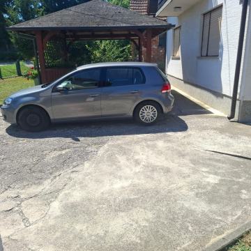 VW Golf 6 1.6 TDI – 2011. godište | 105 KS | Registriran do 03/2027.